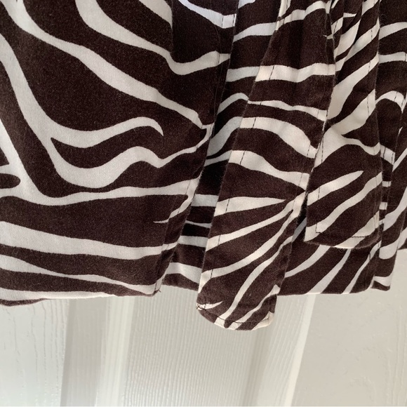 Talie Brown & White Animal Print Zebra Print Chic Y2K Jacket Feminine Trending - Picture 9 of 16